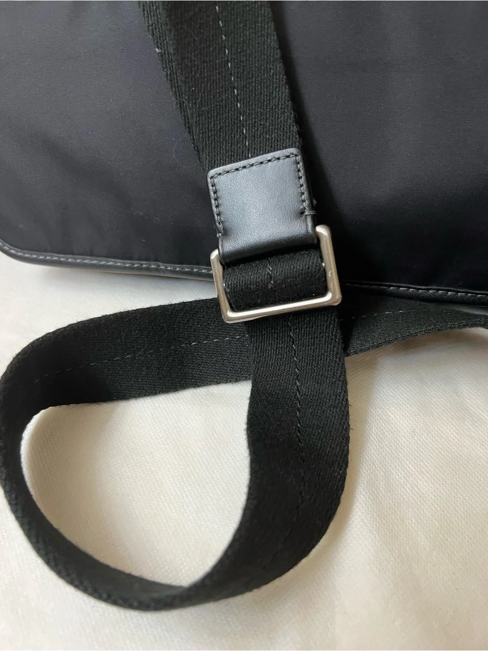 Coach Large Unisex Messenger Bag EUC